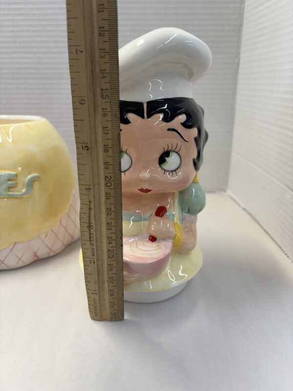 1995 Betty Boop Cookie Jar - Image 8