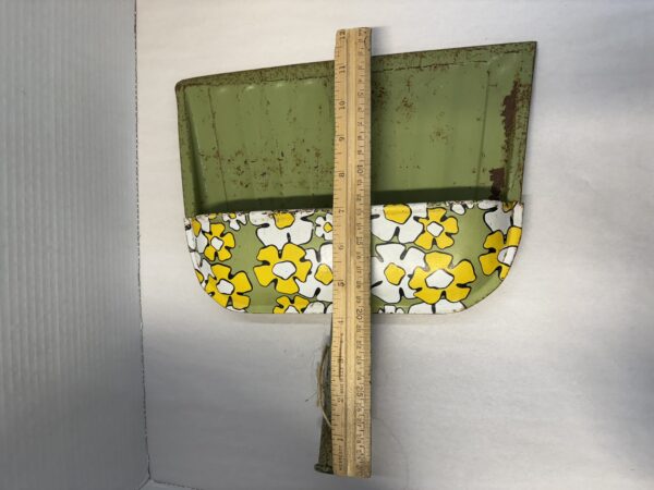 Green Metal Floral Dustpan - Image 7