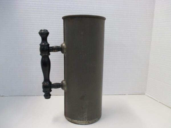 Rare Griswold Iowa Dairy Measuring Scoop - Image 4
