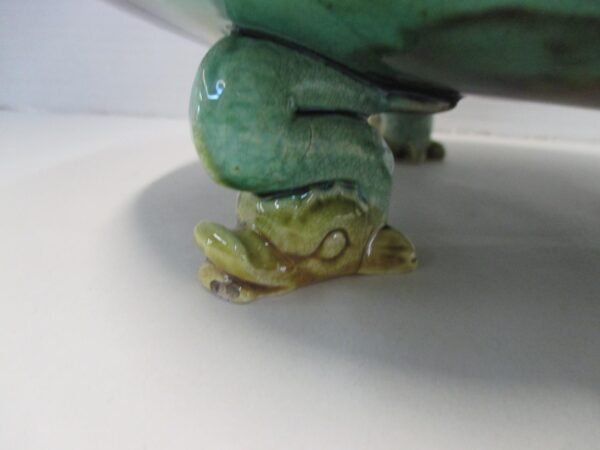Majolica Shell Dish with Dolphin Feet - Image 3