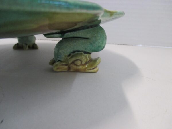 Majolica Shell Dish with Dolphin Feet - Image 4