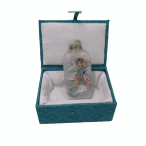 Reverse Painted Chinese Snuff Bottle